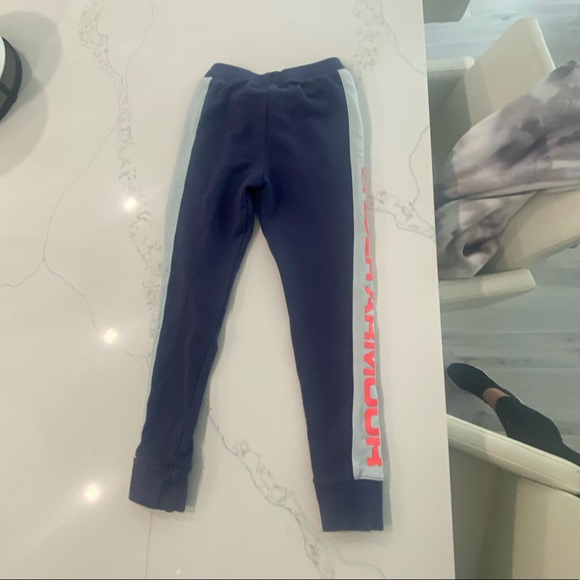 Under Armour matching hoodie and sweatpants - Picture 6 of 8